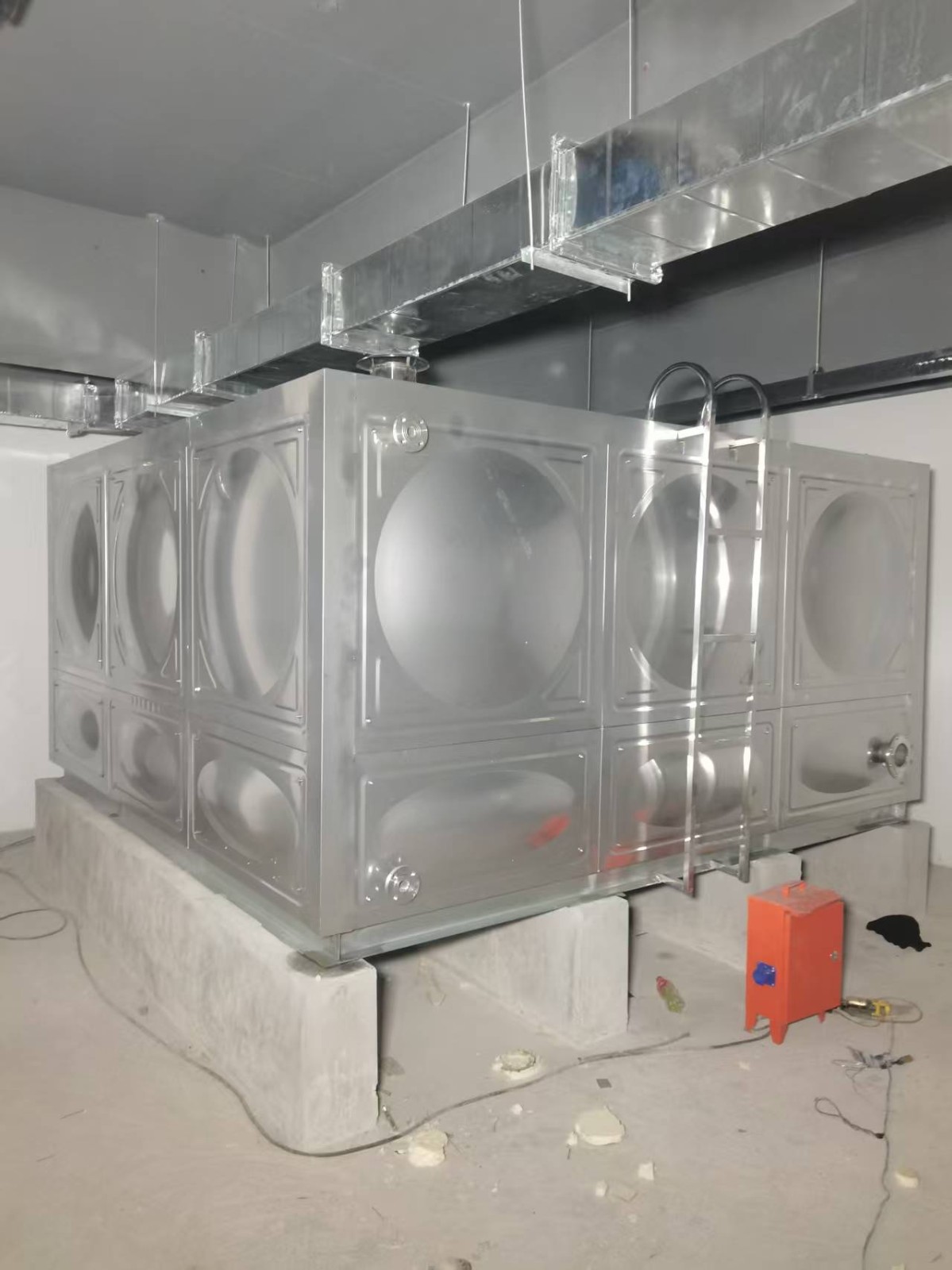 山东威海不锈钢保温水箱